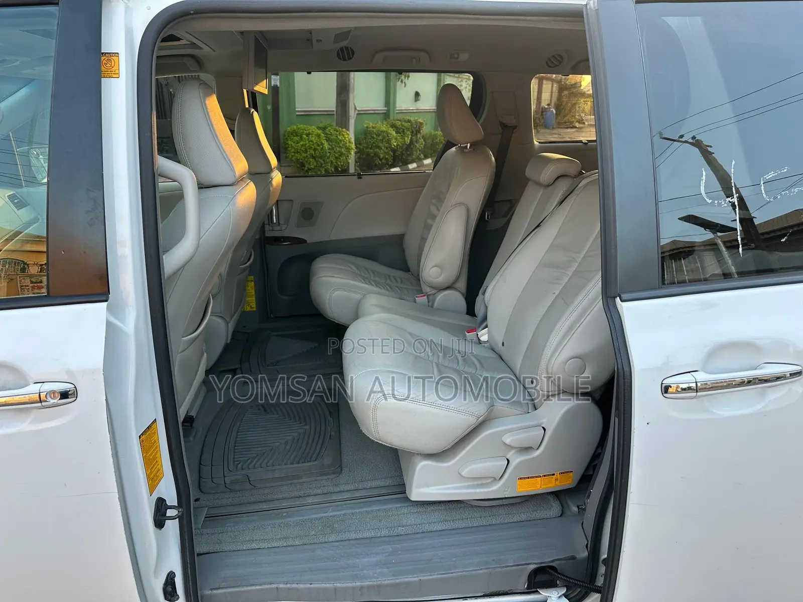 Toyota Sienna XLE 7 Passenger Mobility 2012 White
