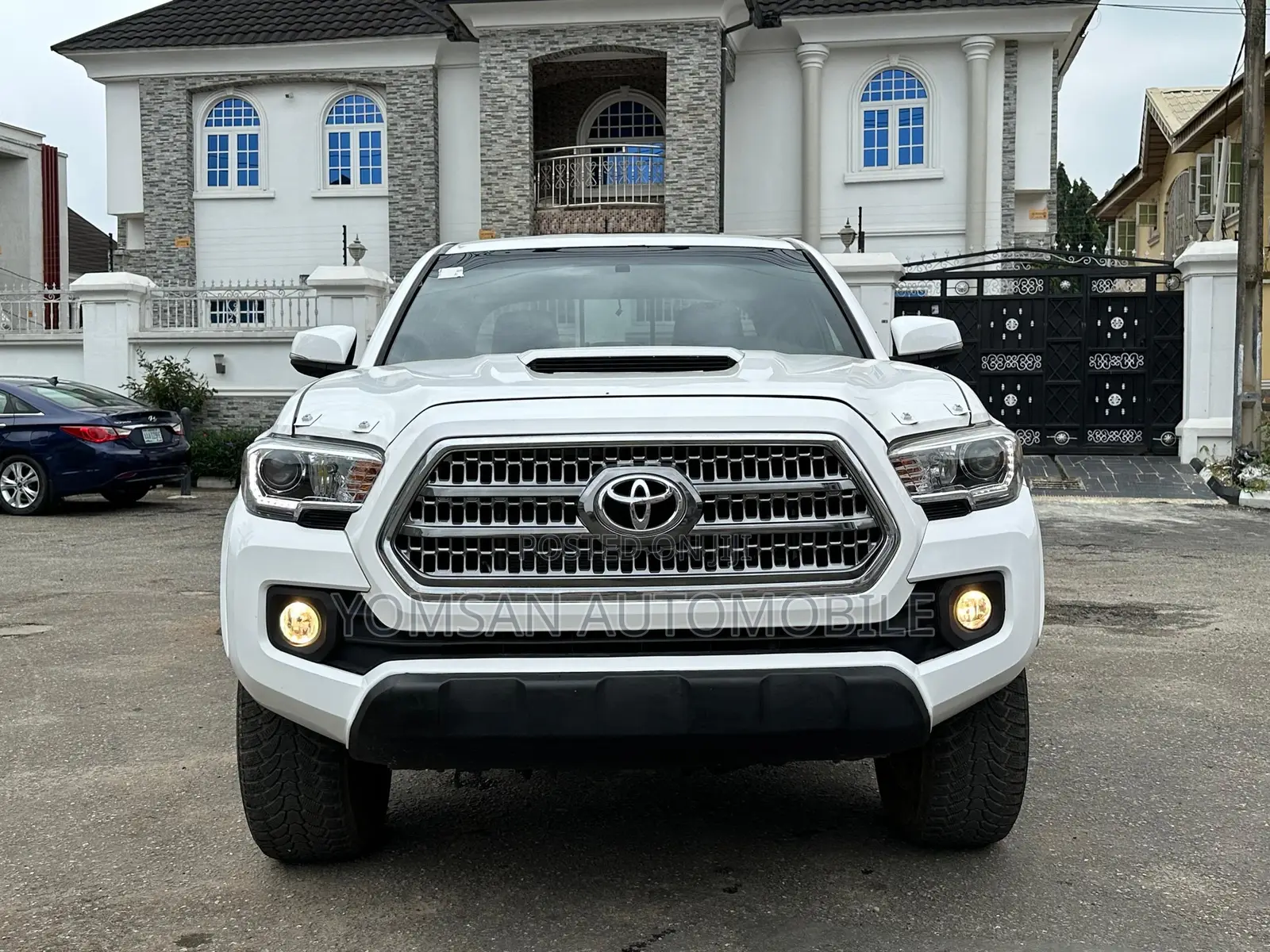 Toyota Tacoma TRD Sport 2018 White