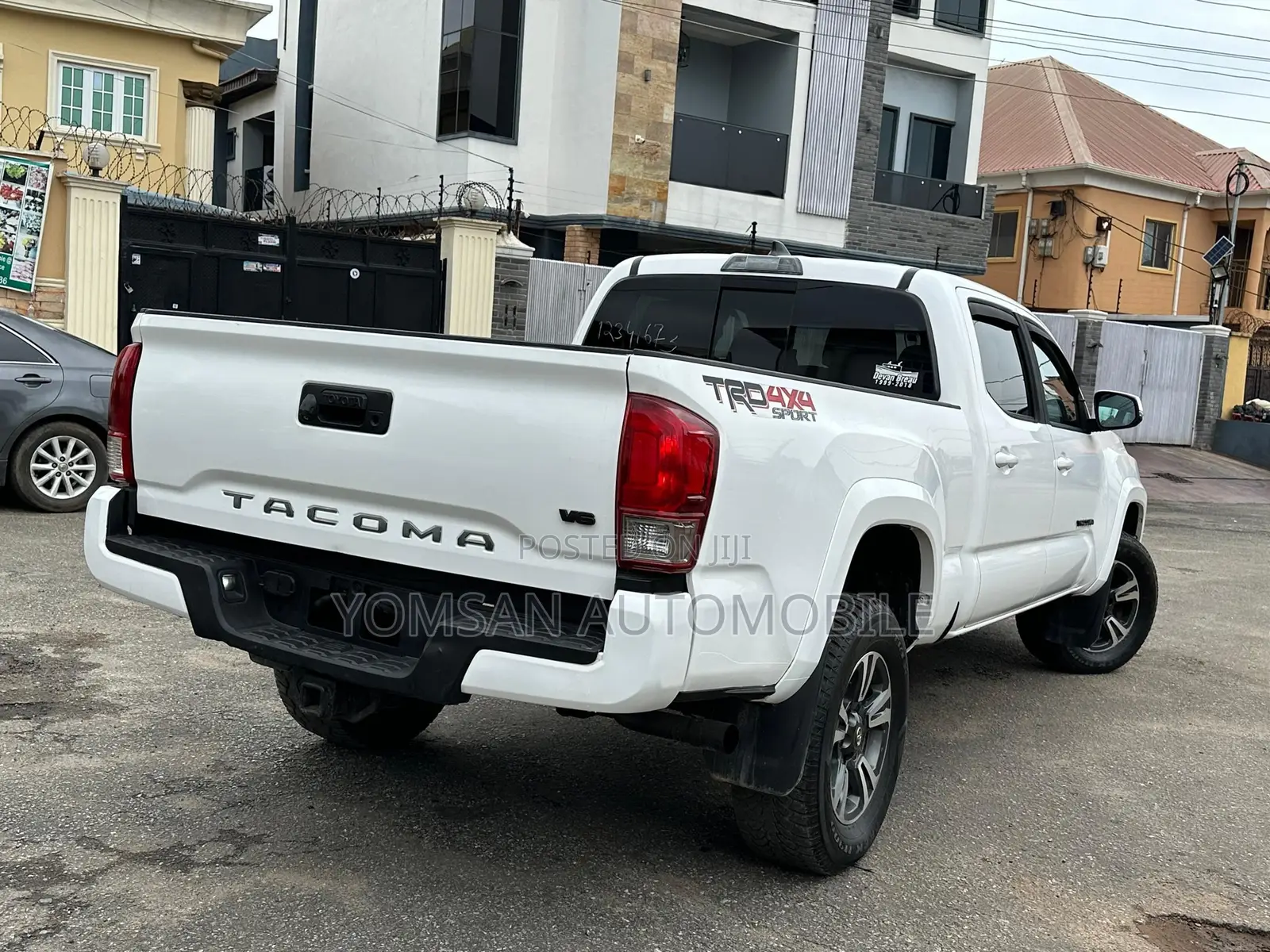 Toyota Tacoma TRD Sport 2018 White