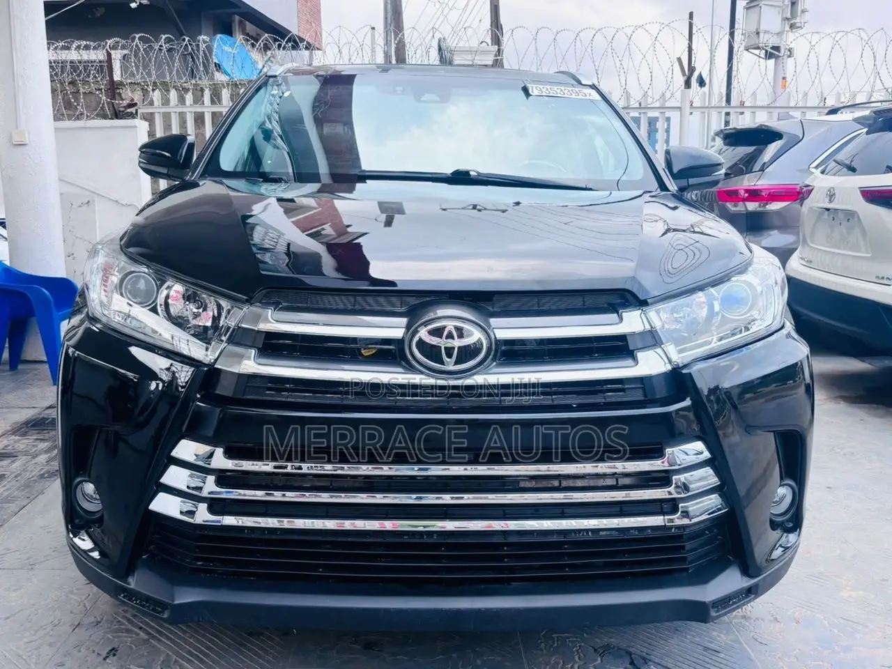 Toyota Highlander SE 4x4 V6 (3.5L 6cyl 8A) 2018 Black