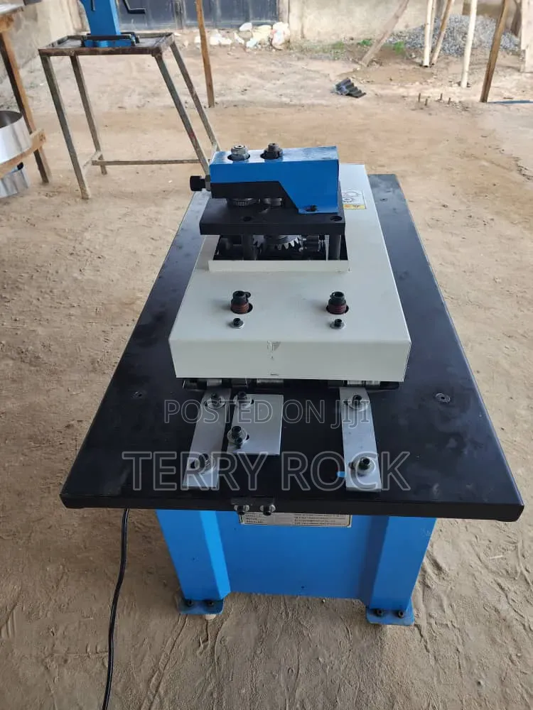 Lock-Forming Machine