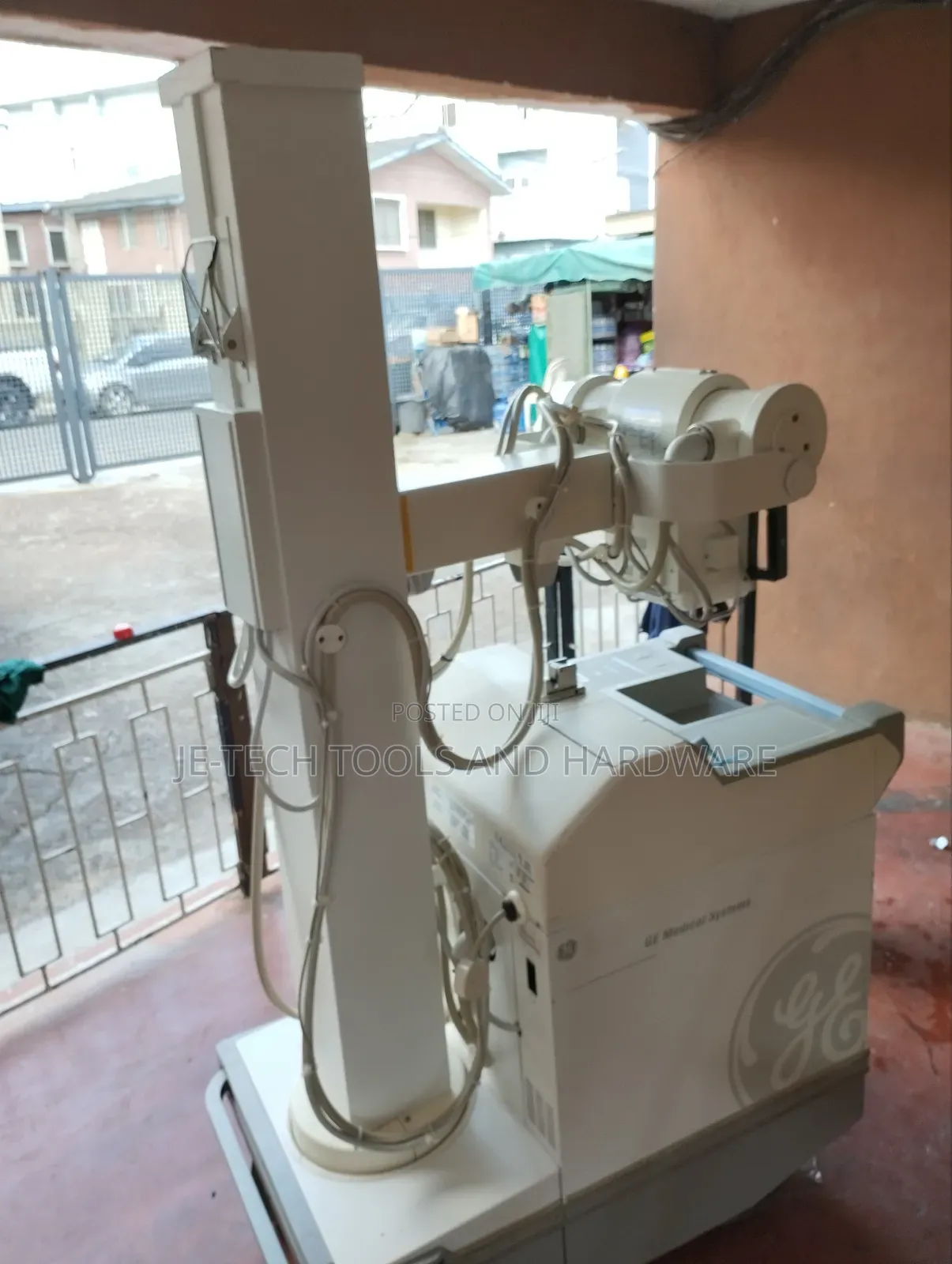 GE AMX 4 Plus X-Ray Machine With Battery Backup