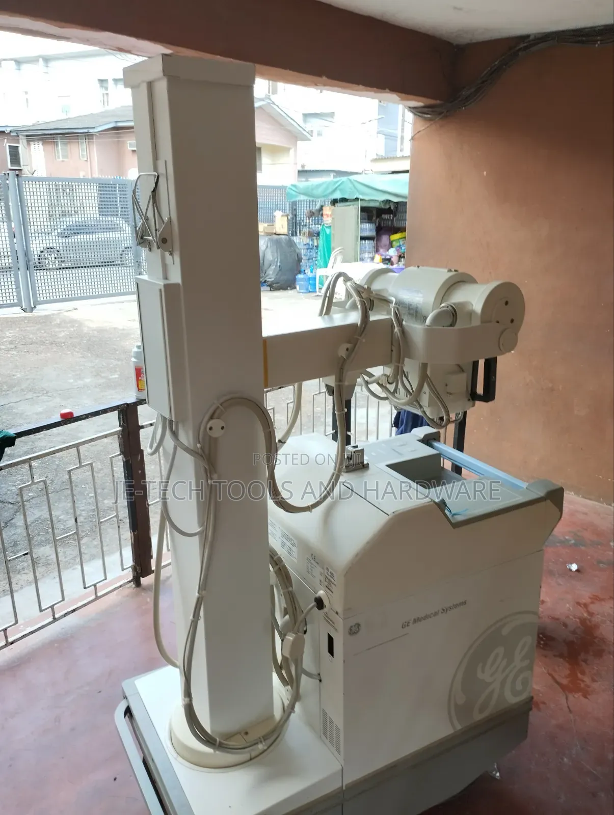 GE AMX 4 Plus X-Ray Machine With Battery Backup