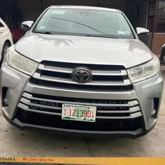Toyota Highlander 2018 Silver