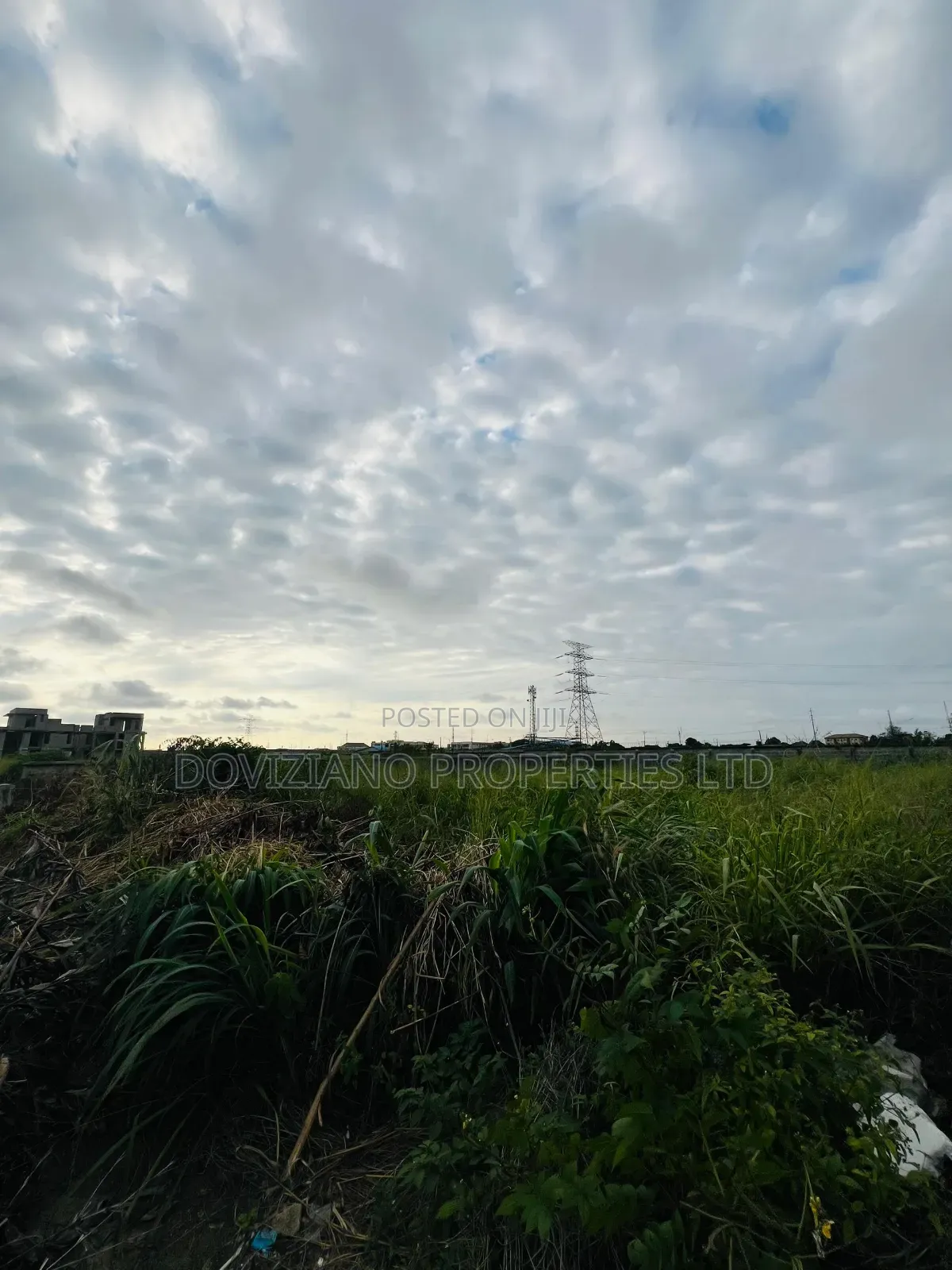 920 SQM of Land