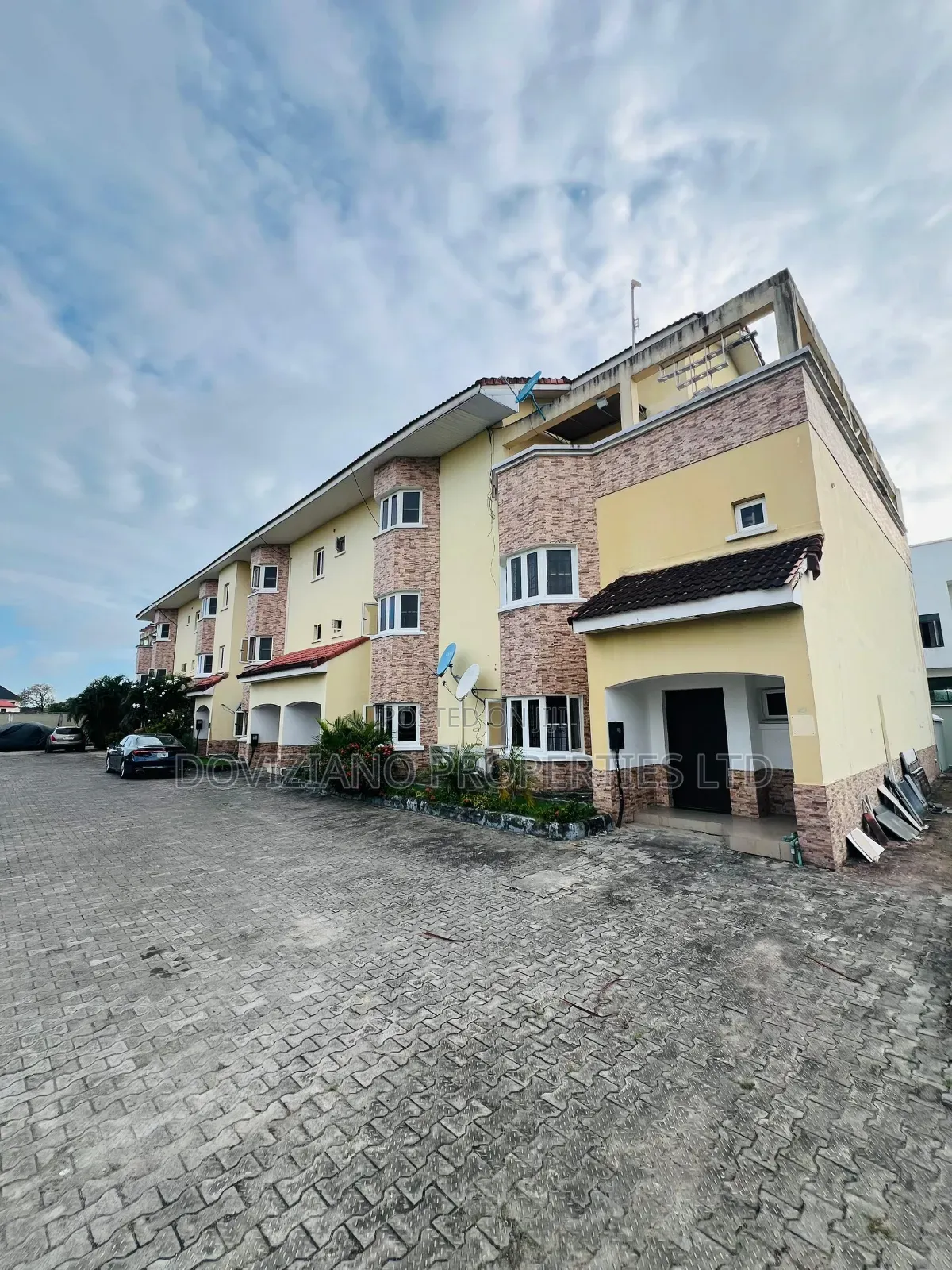 4bdrm Duplex in VGC / Ajah for rent