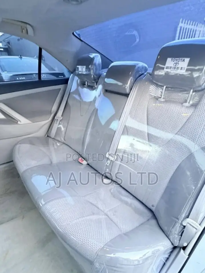 Toyota Camry SE V6 4dr Sedan (3.5L 6cyl 6AM) 2009 Silver