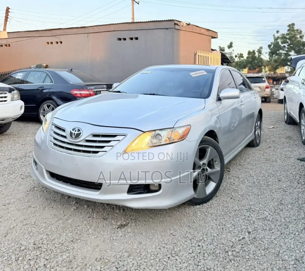 Toyota Camry SE V6 4dr Sedan (3.5L 6cyl 6AM) 2009 Silver