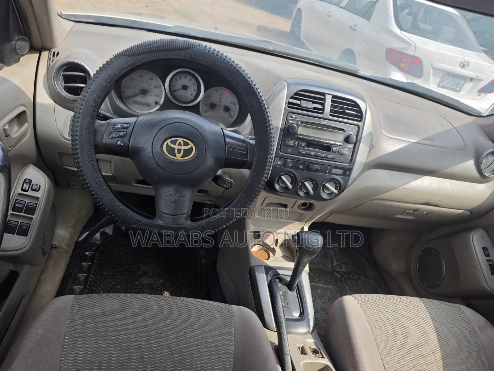 Toyota RAV4 2005 Gold