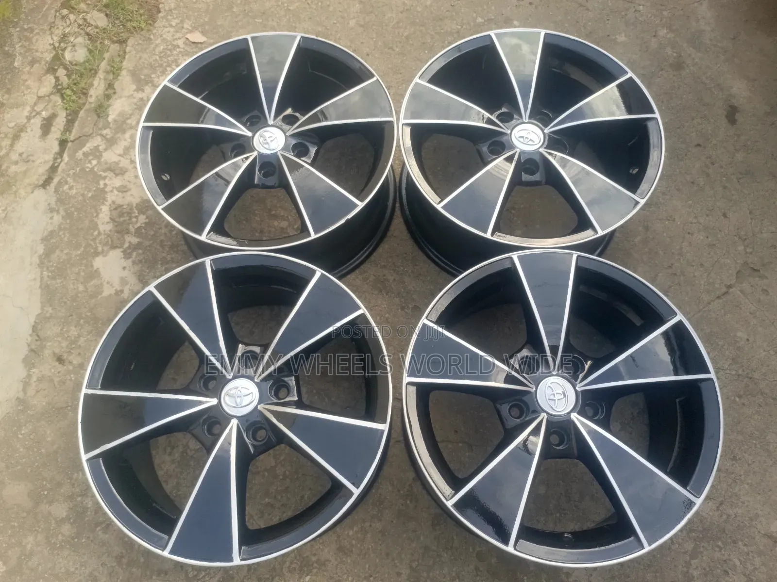 16inch for Toyota Camry Tokunbo Black and Tiny Silver Available Iin Stock