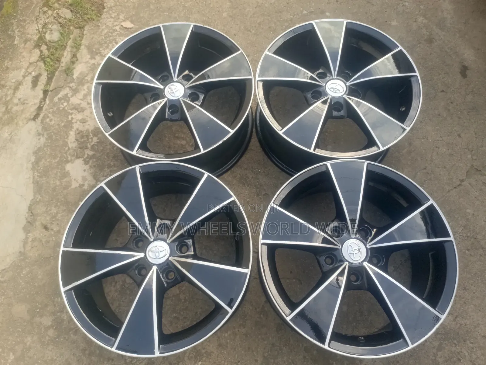 16inch for Toyota Camry Tokunbo Black and Tiny Silver Available Iin Stock