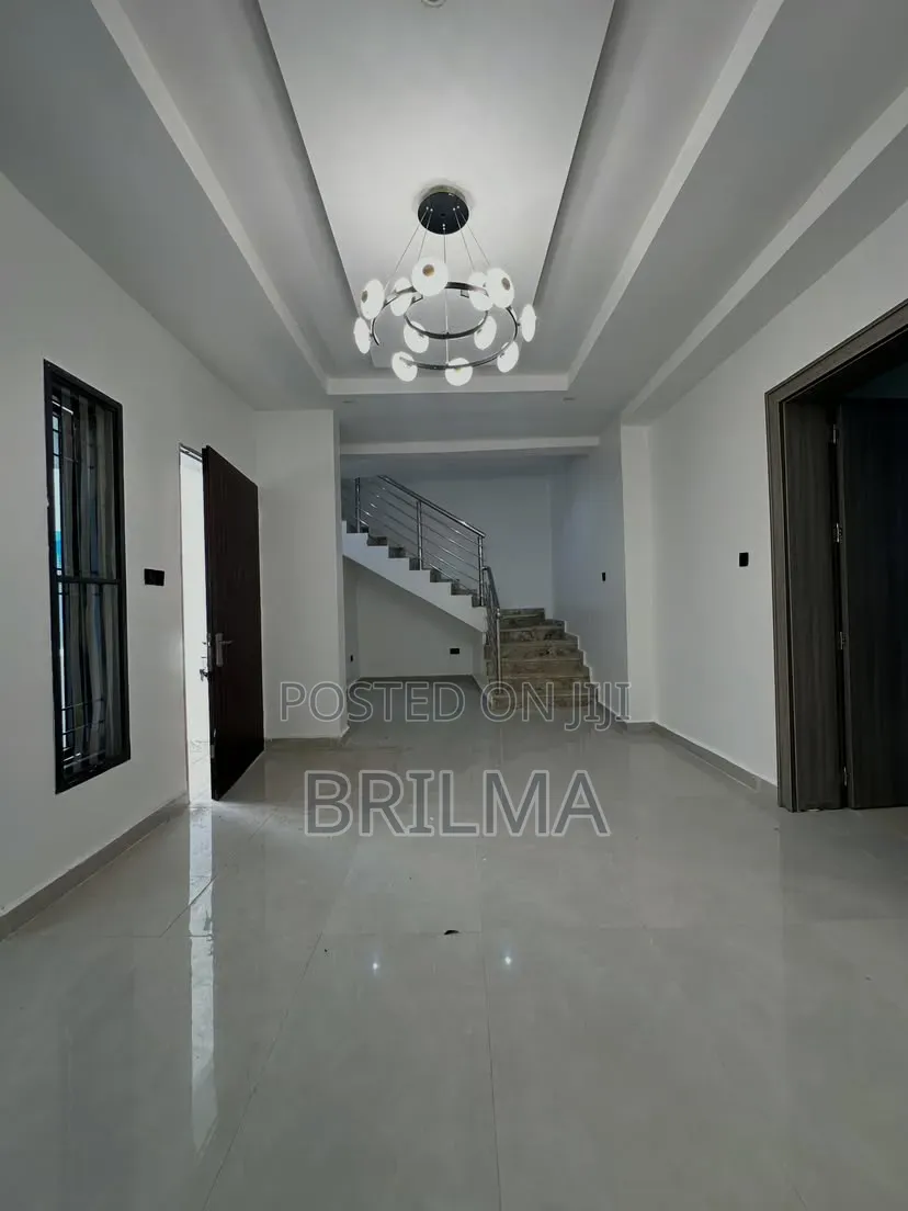 4bdrm Duplex in Jahi for sale