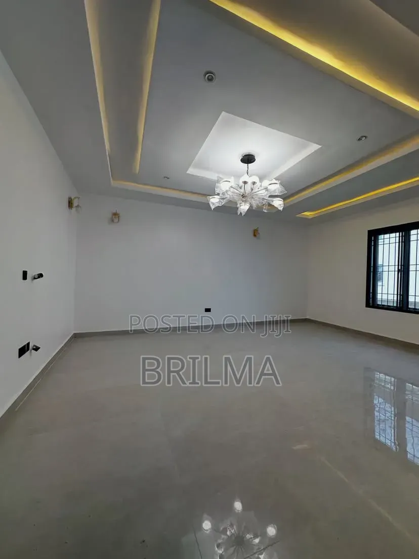 4bdrm Duplex in Jahi for sale
