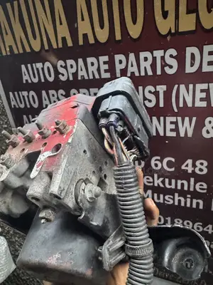 Toyota Highlander 2004–2007 ABS Pump / ABS Module