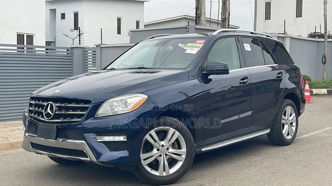 Mercedes-Benz M Class ML350 4MATIC 4dr SUV AWD (3.5L 6cyl 7A) 2014 Blue