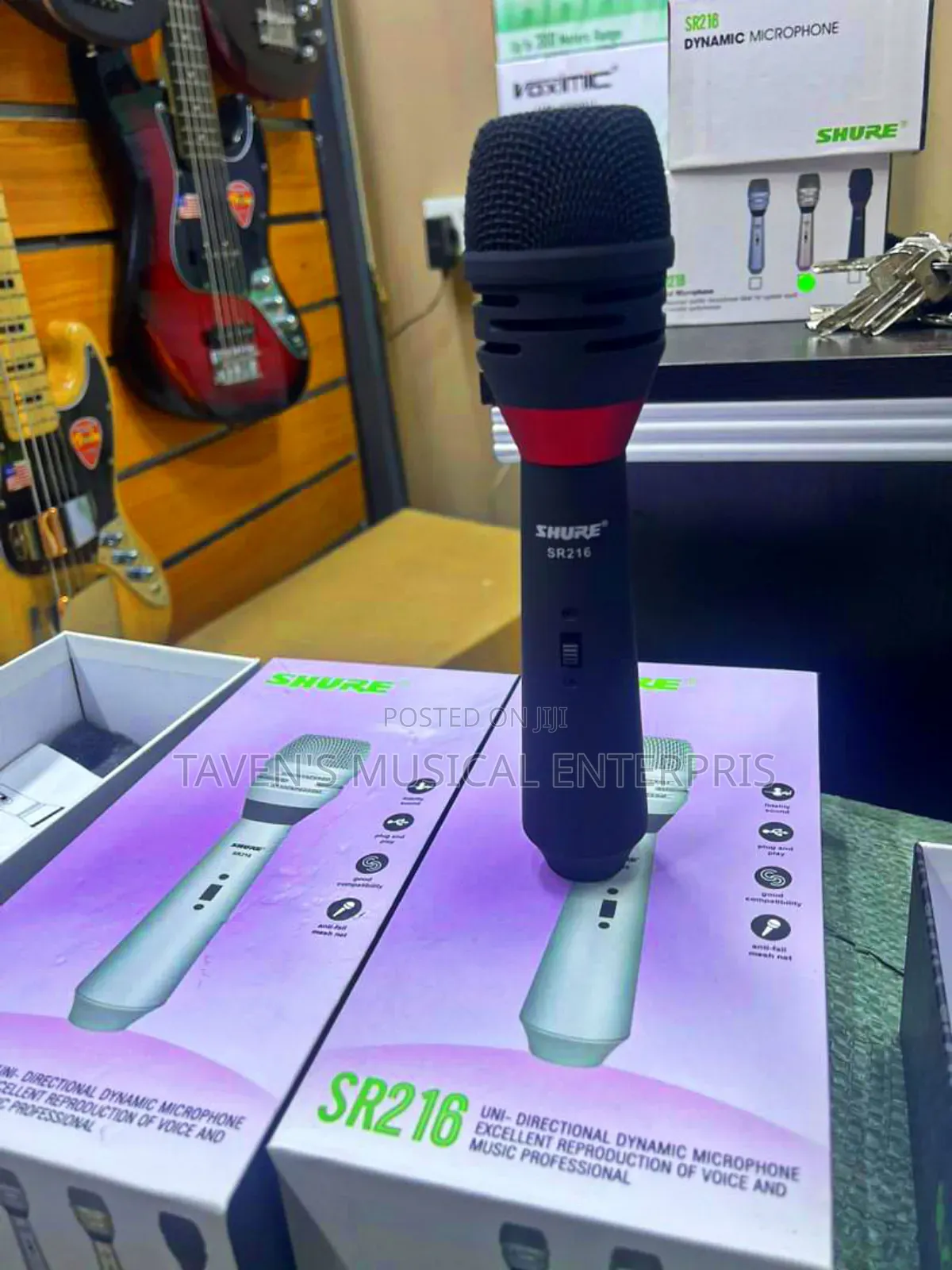 Shure SR216 Unidirectional Dynamic Handheld Microphone