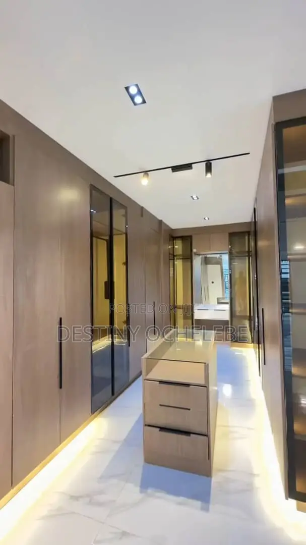 5bdrm Duplex in Apo Resettlement for sale