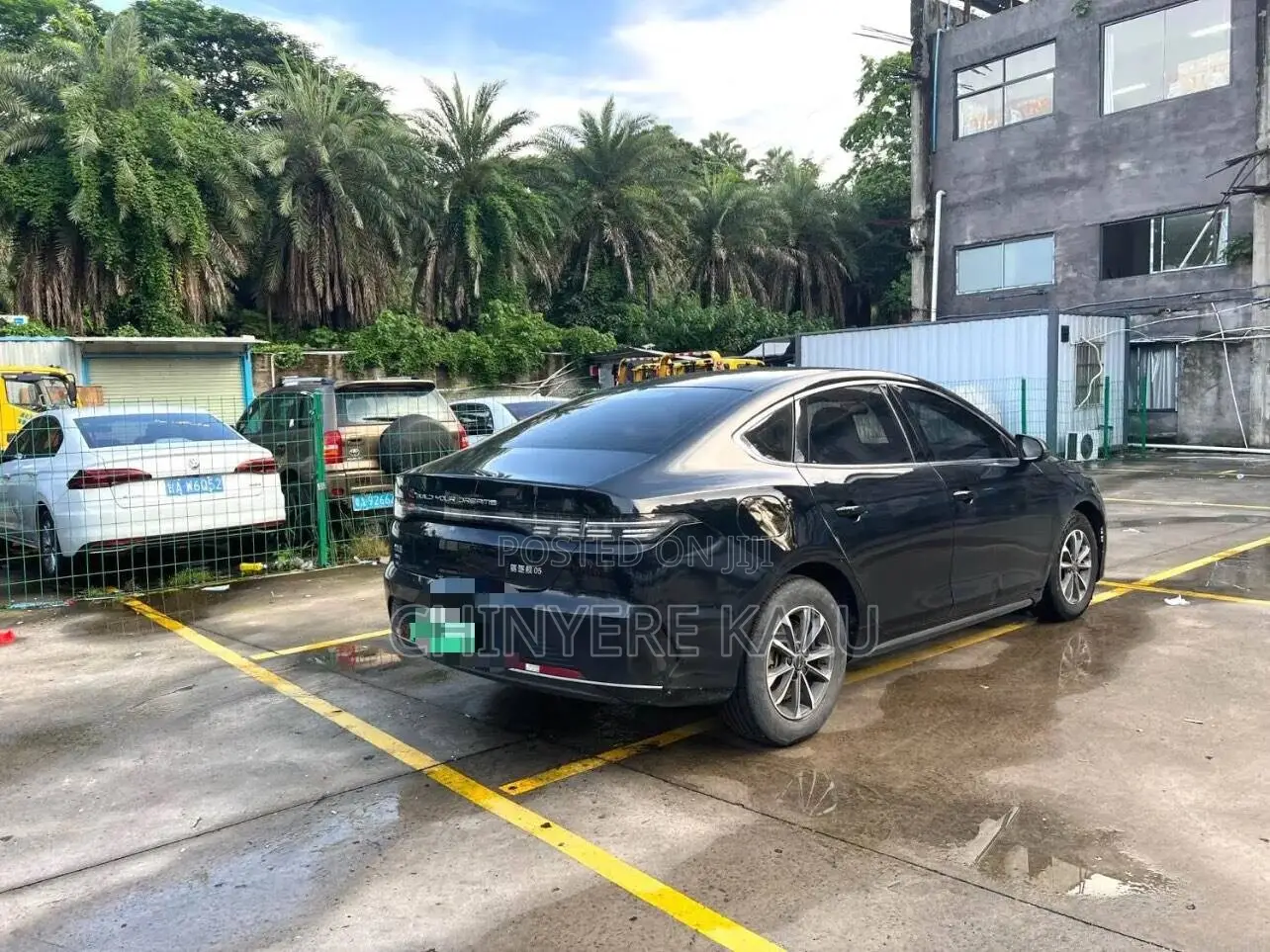 BYD Destroyer 05 DM-i 1.5 Hybrid FWD 2024 Black