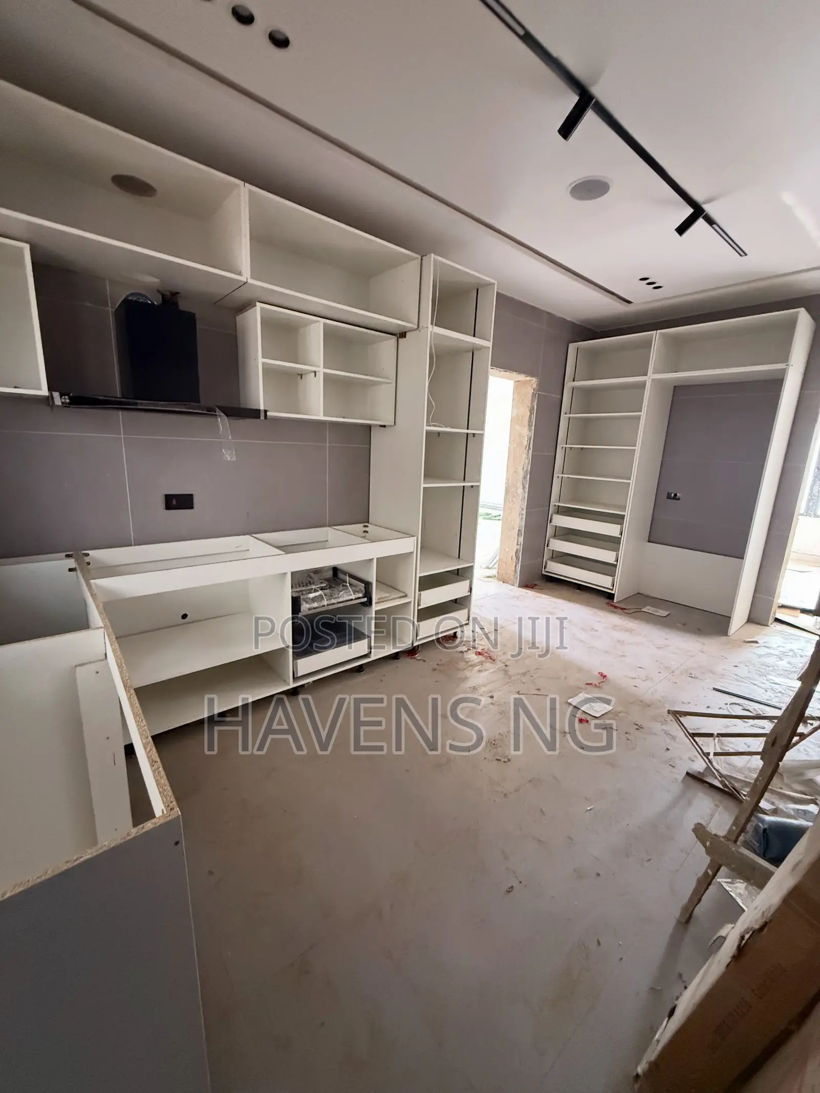 4bdrm Duplex in Kado for sale