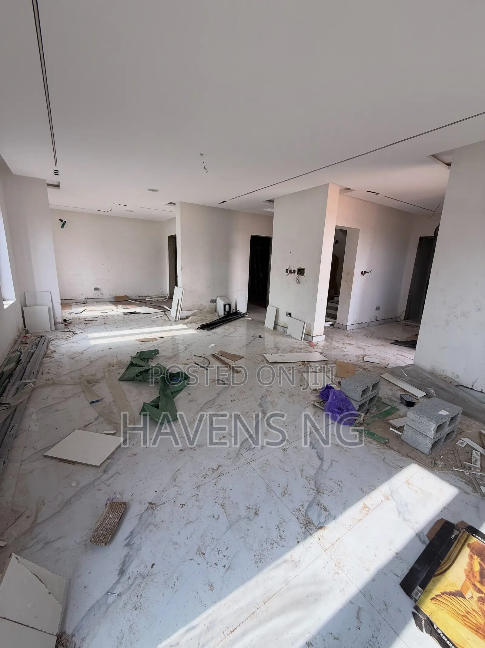4bdrm Duplex in Kado for sale