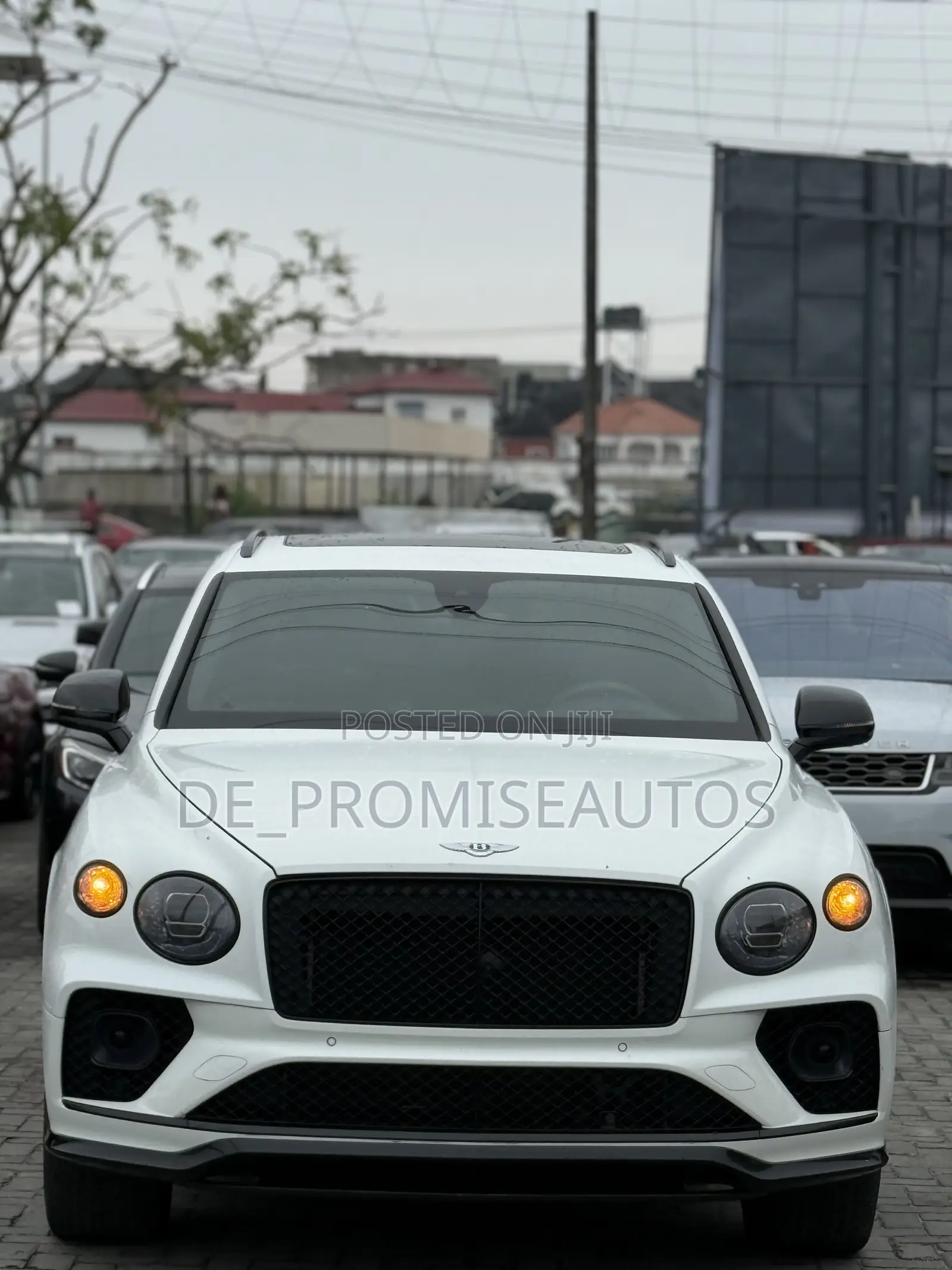 Bentley Bentayga 2025 White