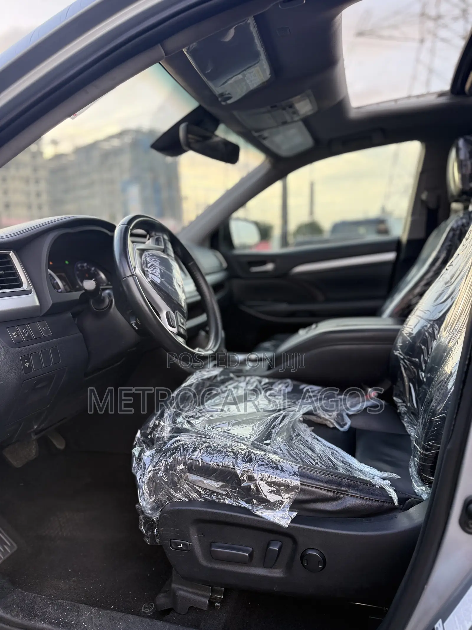 Toyota Highlander XLE 2019 Silver