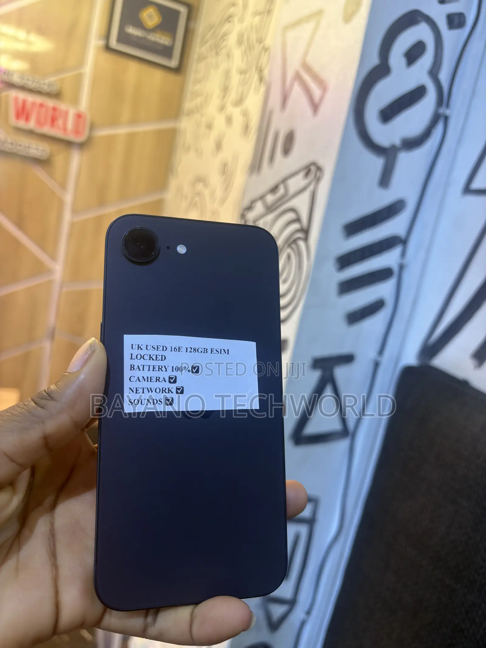 Apple iPhone 16e 128 GB Black