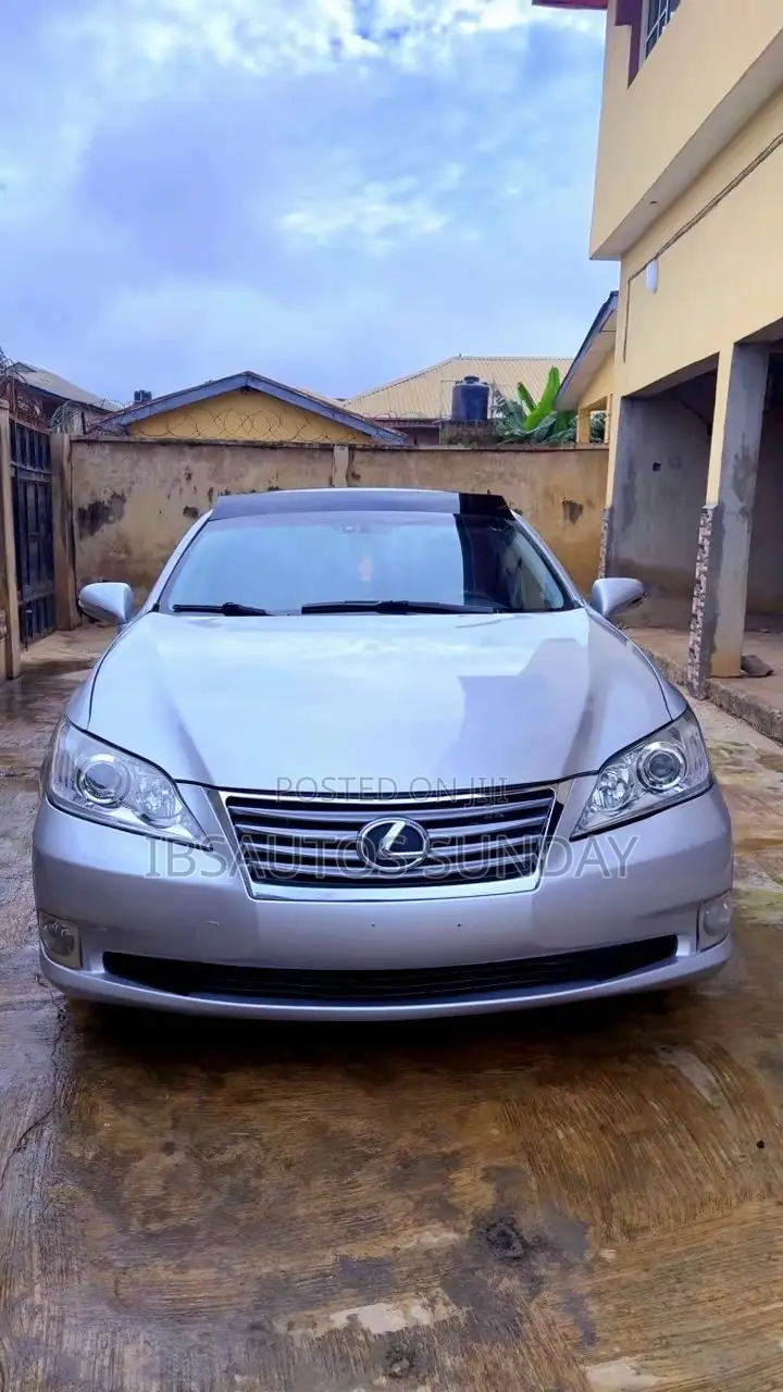 Lexus ES 350 2010 Silver