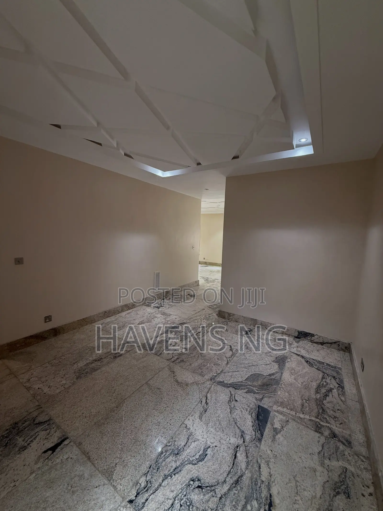4bdrm Duplex in Jabi for sale