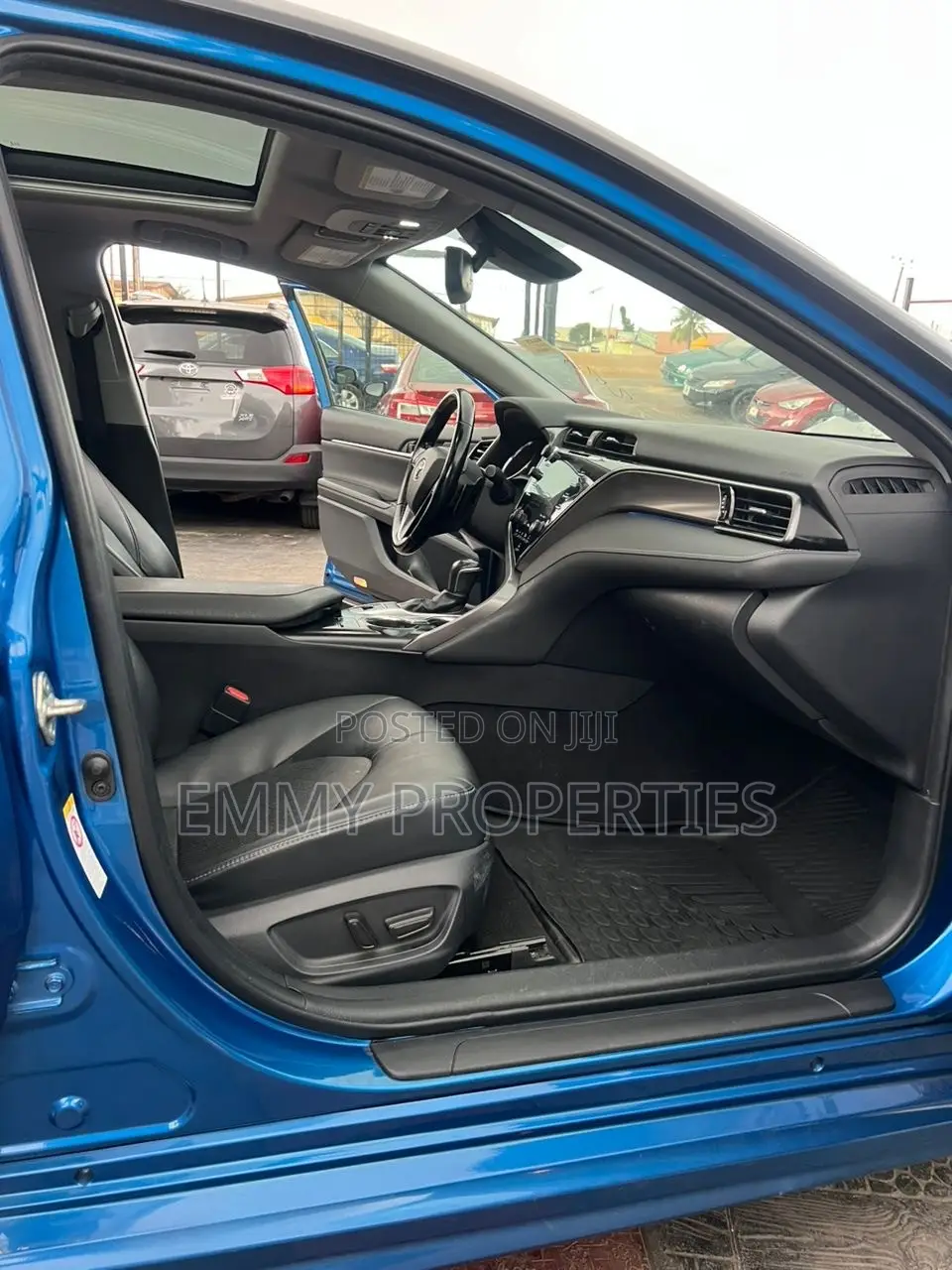 Toyota Camry XSE FWD 2020 Blue