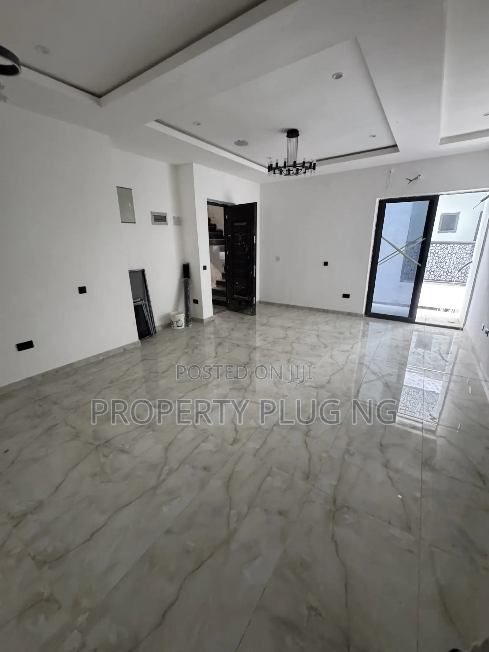 3bdrm Apartment in Olayele Newtown, Alaka/Iponri for sale