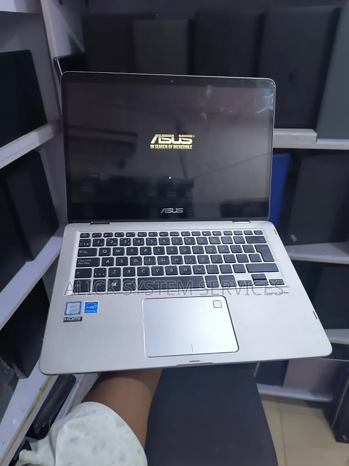 Laptop Asus ZenBook Flip 14 UX461UN 8GB Intel Core i5 SSD 256GB