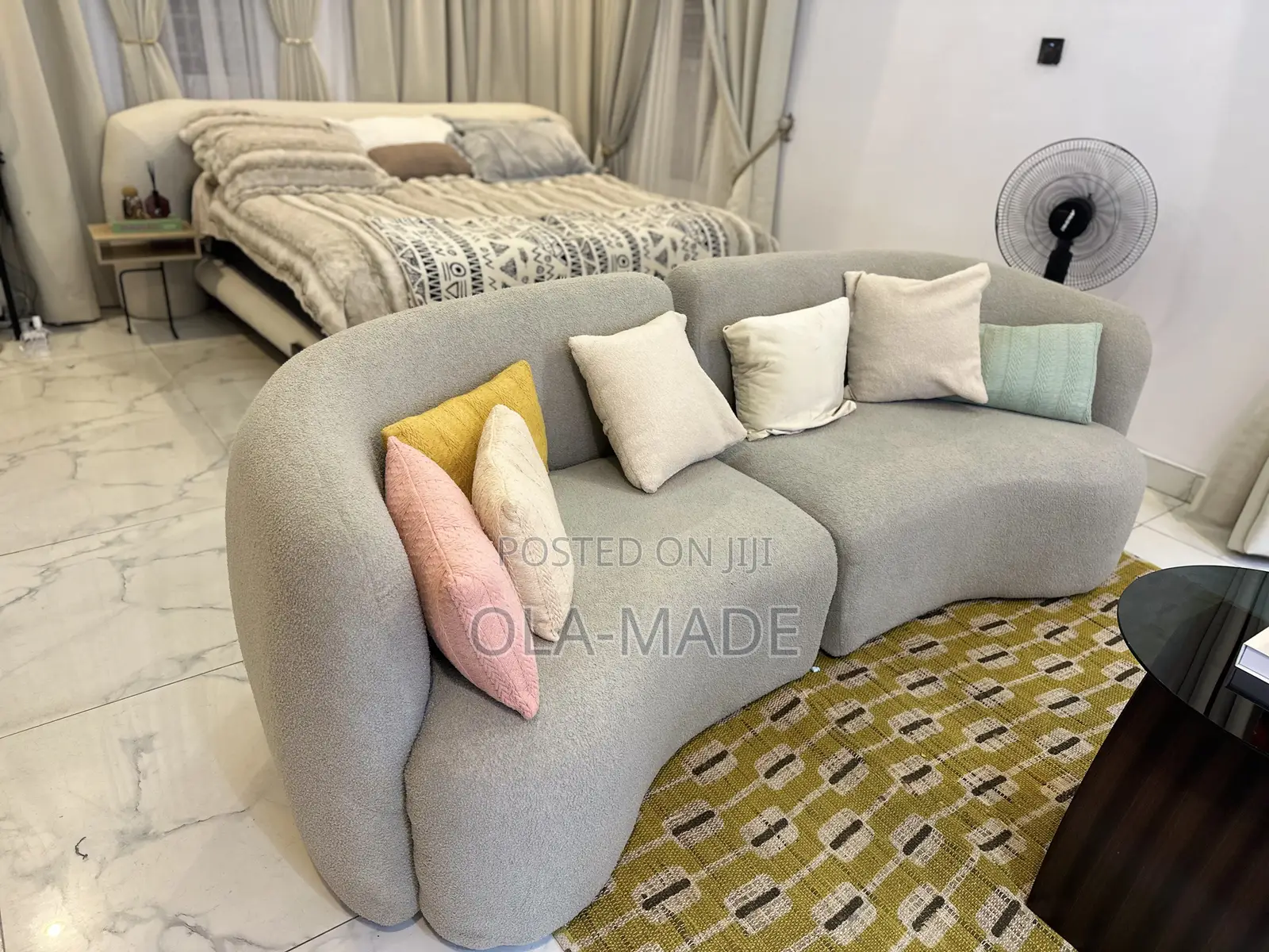 3 Sitter Curved Chair
