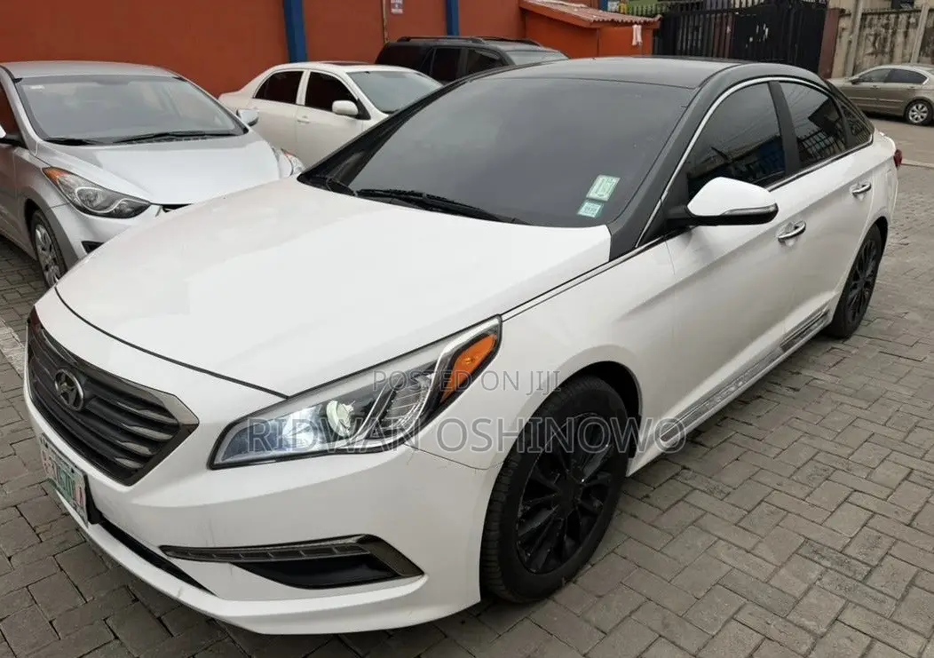 Hyundai Sonata Limited 4dr Sedan (2.4L 4cyl 6A) 2015 White