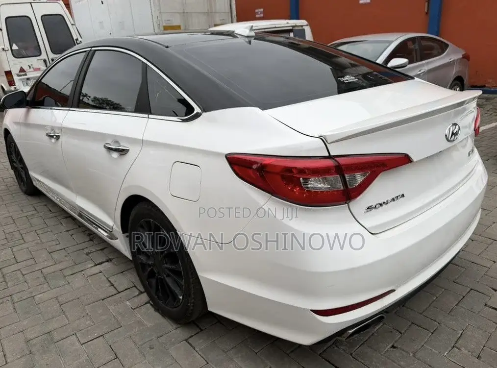 Hyundai Sonata Limited 4dr Sedan (2.4L 4cyl 6A) 2015 White