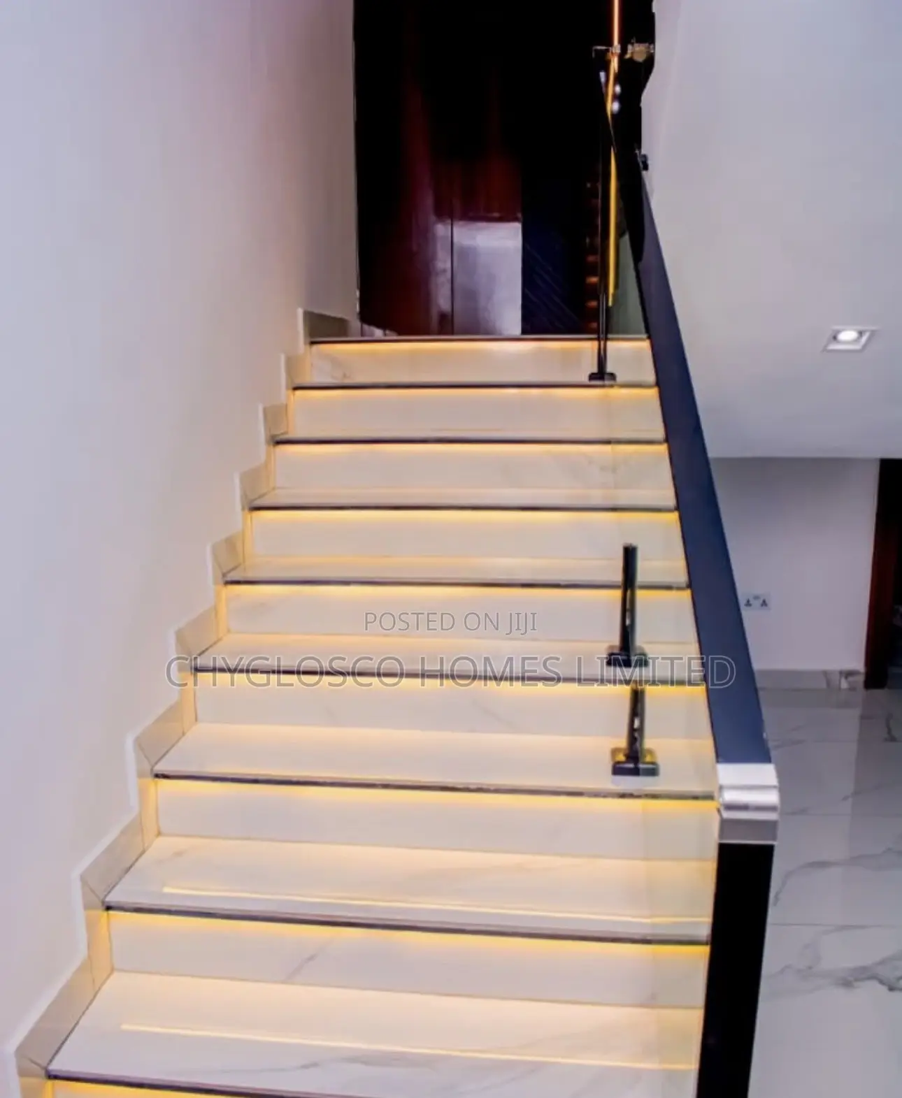 5bdrm Duplex in Woji for sale
