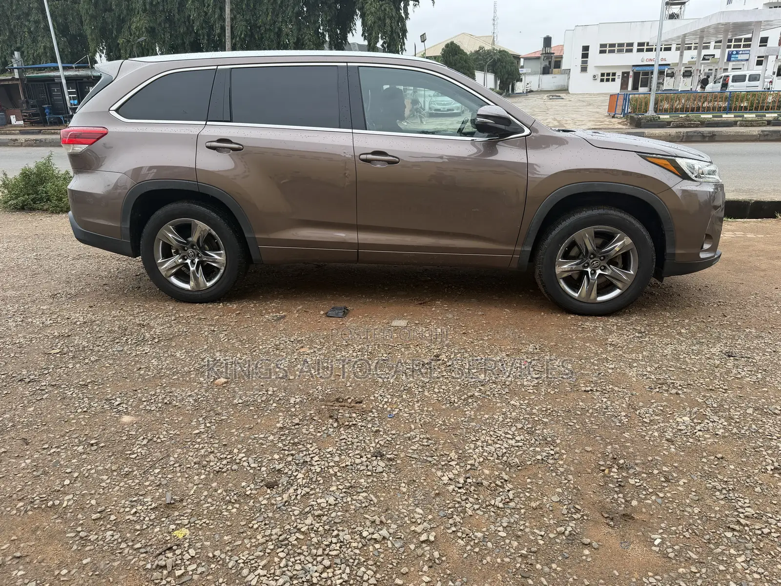 Toyota Highlander Limited Platinum 2019 Brown