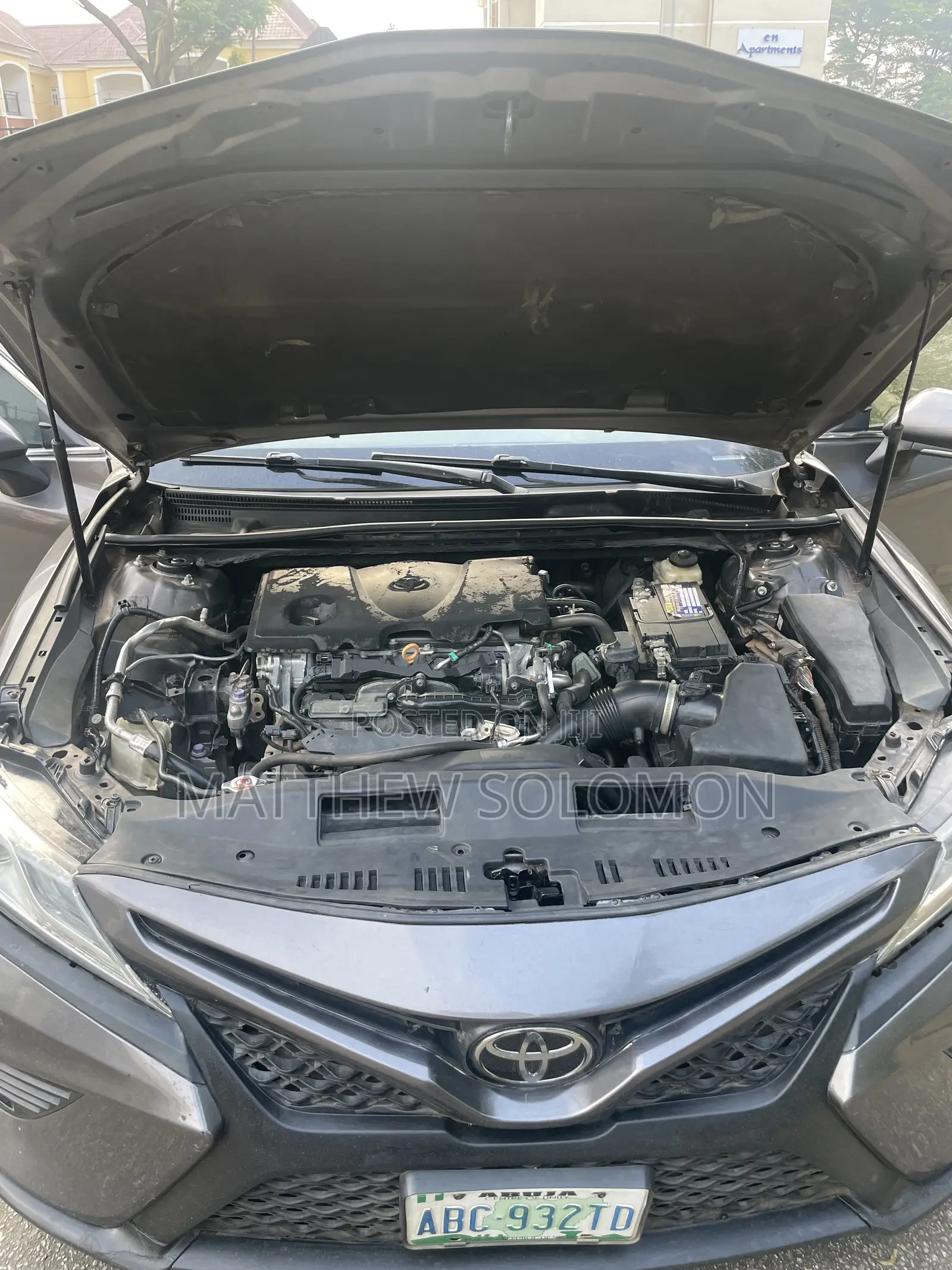 Toyota Camry SE FWD (2.5L 4cyl 8AM) 2018 Gray