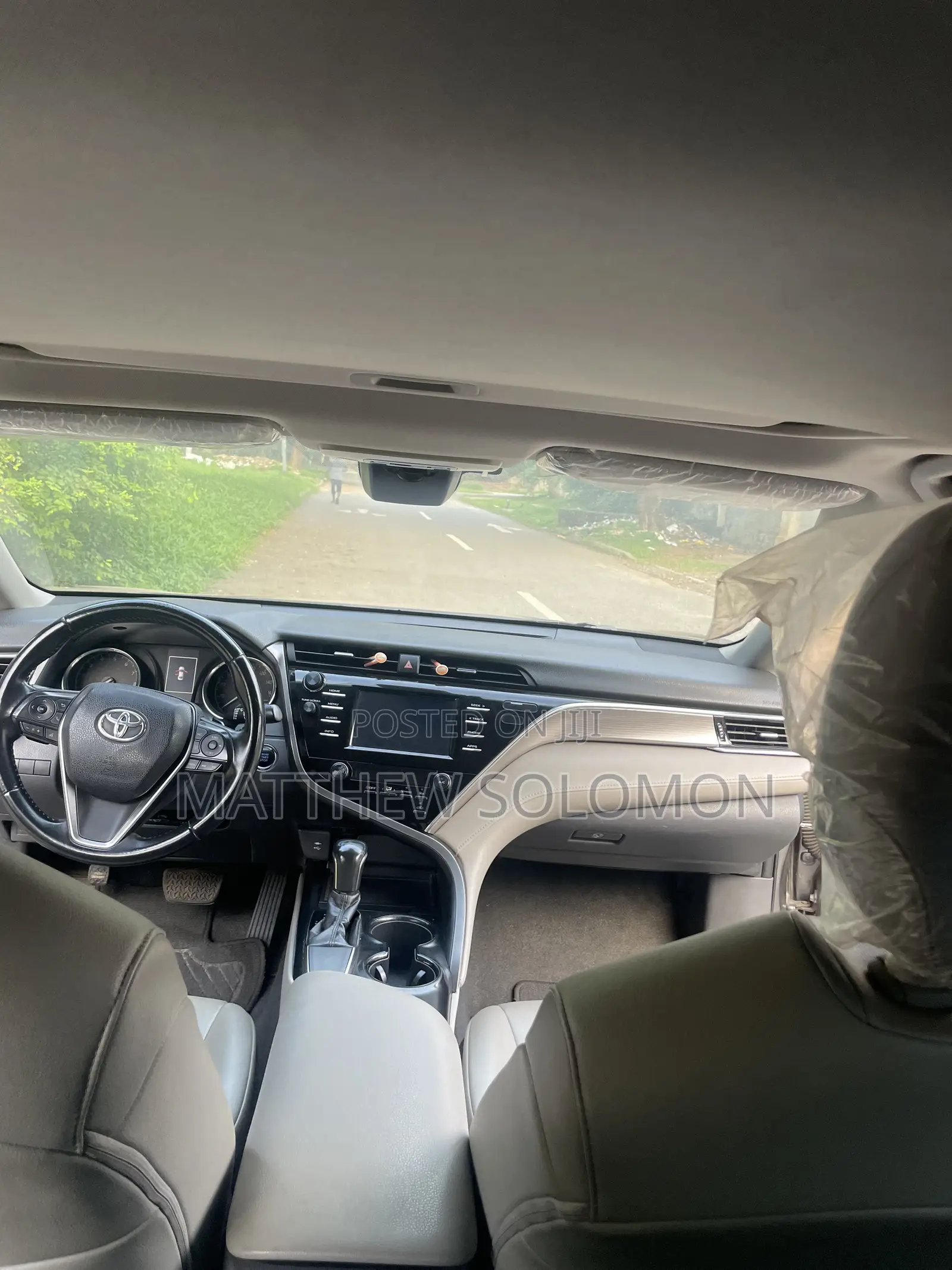 Toyota Camry SE FWD (2.5L 4cyl 8AM) 2018 Gray