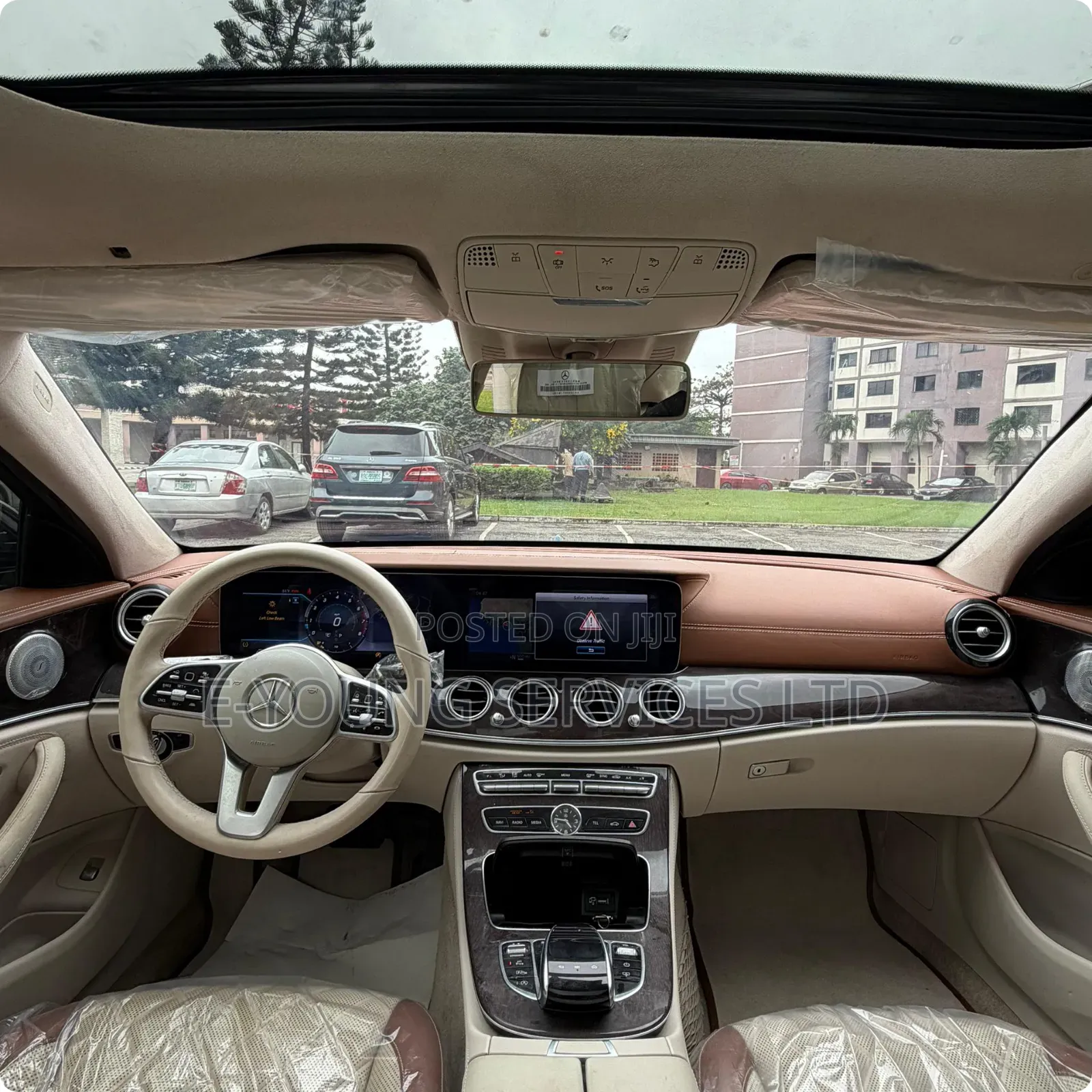 Mercedes-Benz E350 2020 Red