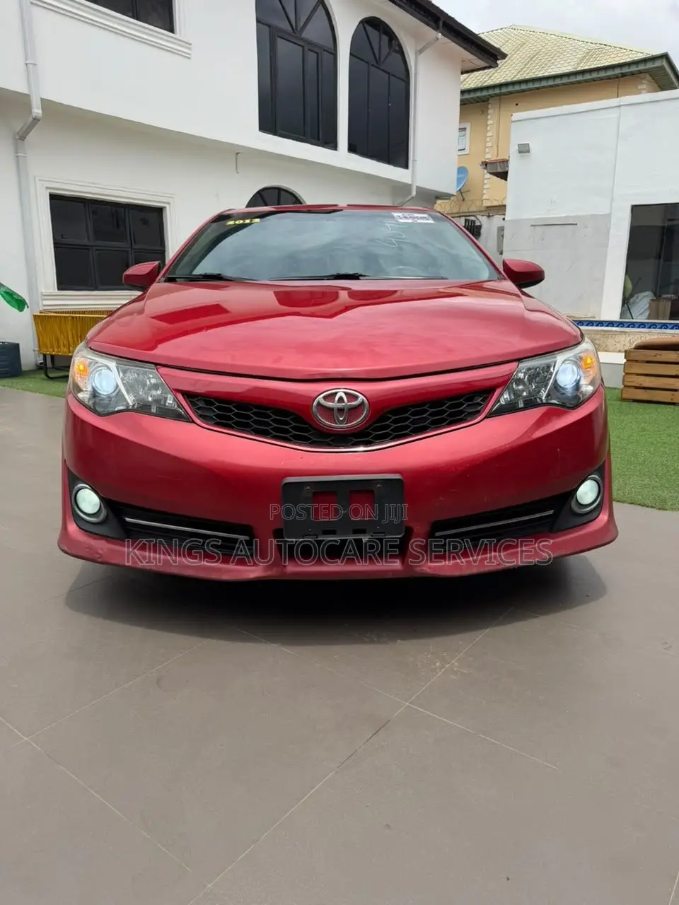 Toyota Camry SE V6 4dr Sedan (3.5L 6cyl 6A) 2013 Red