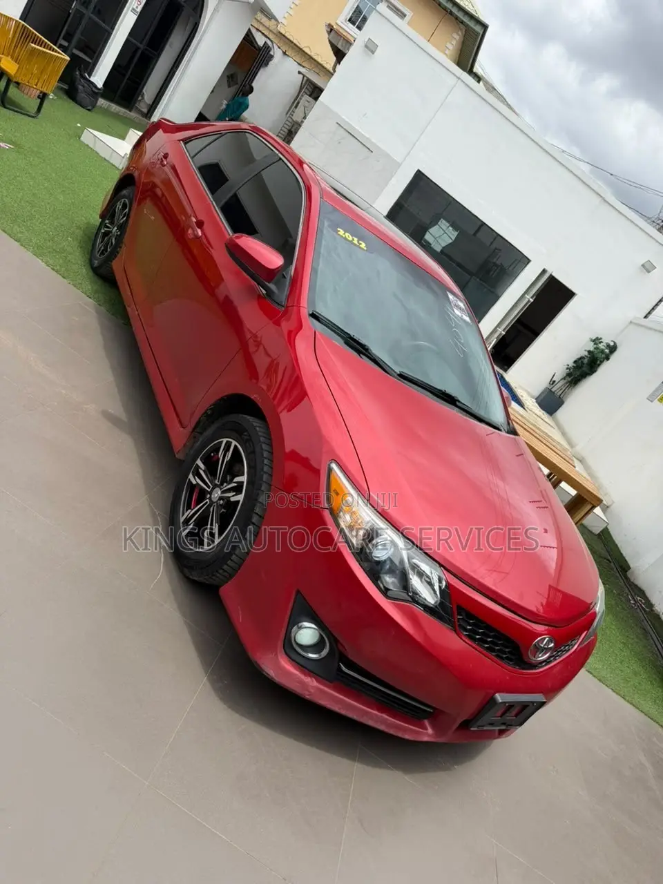 Toyota Camry SE V6 4dr Sedan (3.5L 6cyl 6A) 2013 Red