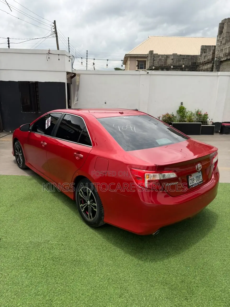 Toyota Camry SE V6 4dr Sedan (3.5L 6cyl 6A) 2013 Red