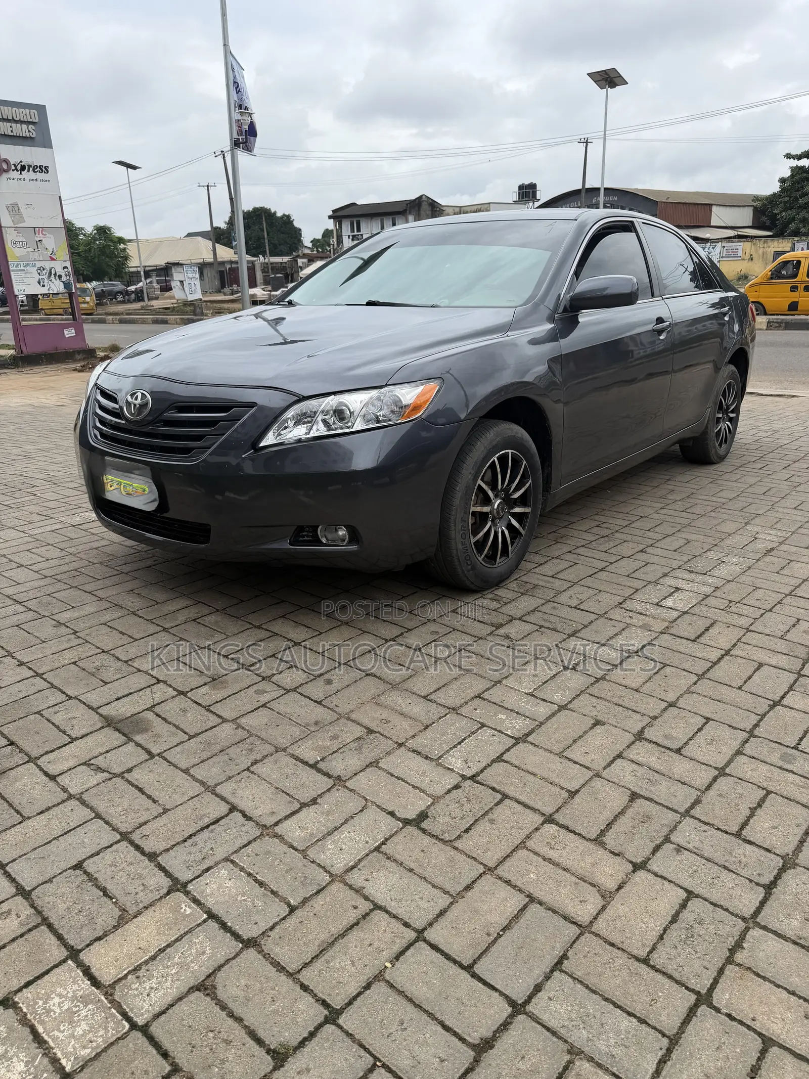 Toyota Camry 2.4 LE 2008 Gray