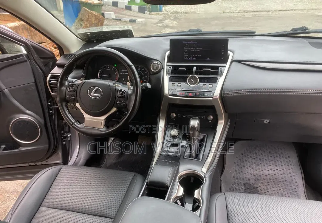 Lexus NX 300 FWD 2021 Gray