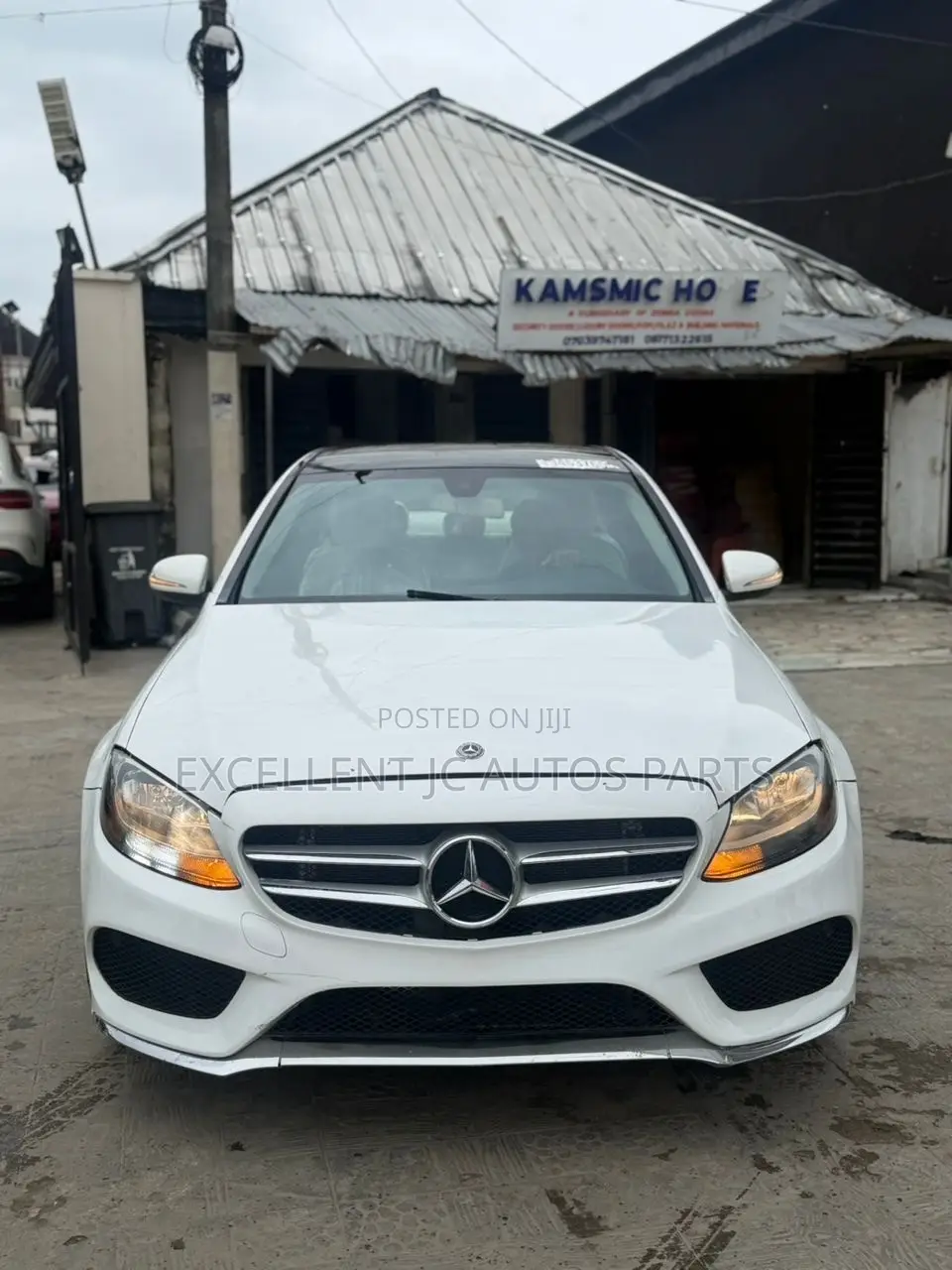 Mercedes-Benz C300 Base AWD 4Matic Sedan (2.0L 4cyl 7A) 2015 White