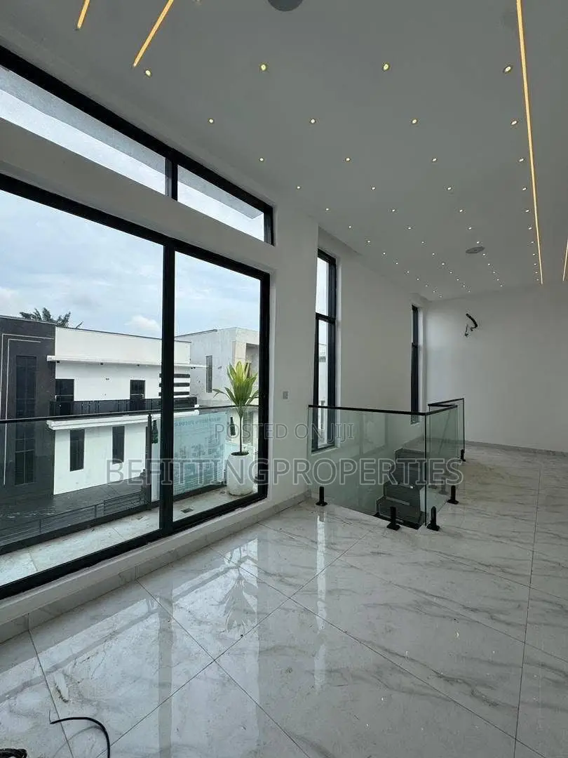 4bdrm House in Lekki for sale