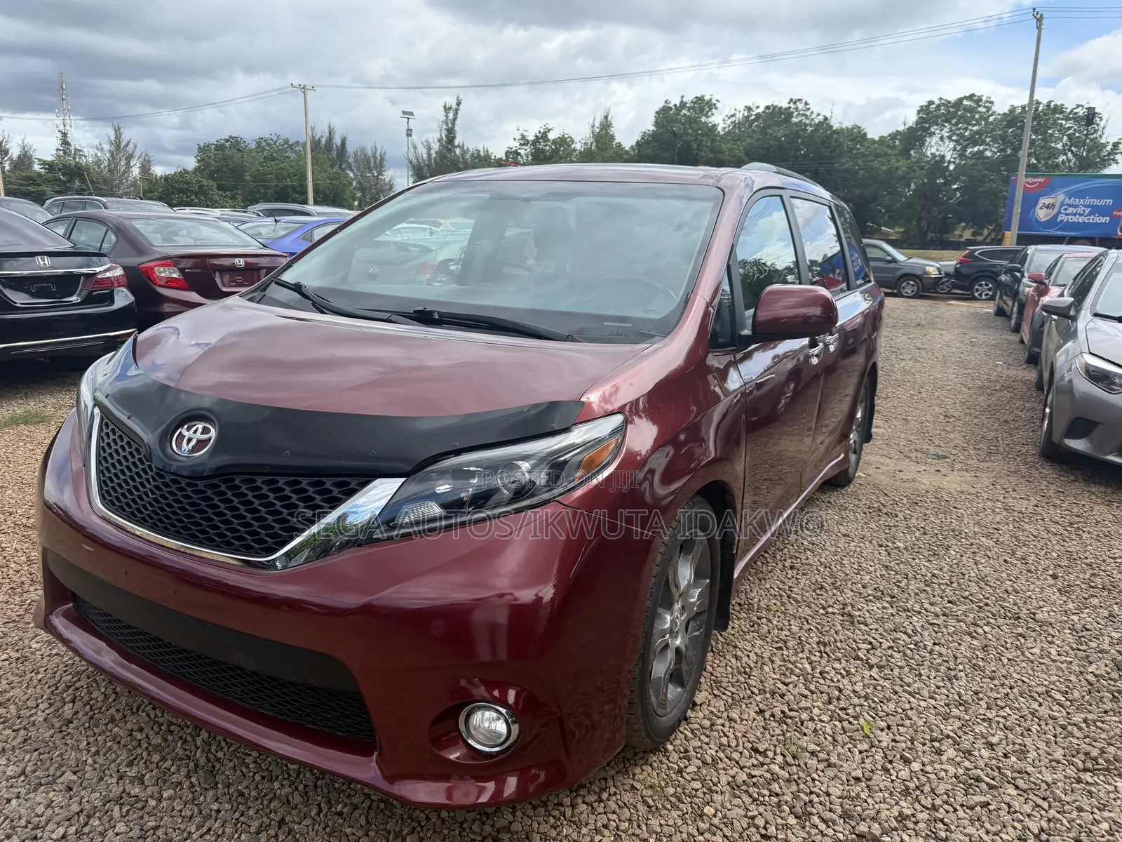 Toyota Sienna SE Premium 8-Passenger 4dr Minivan (3.5L 6cyl 6A) 2015