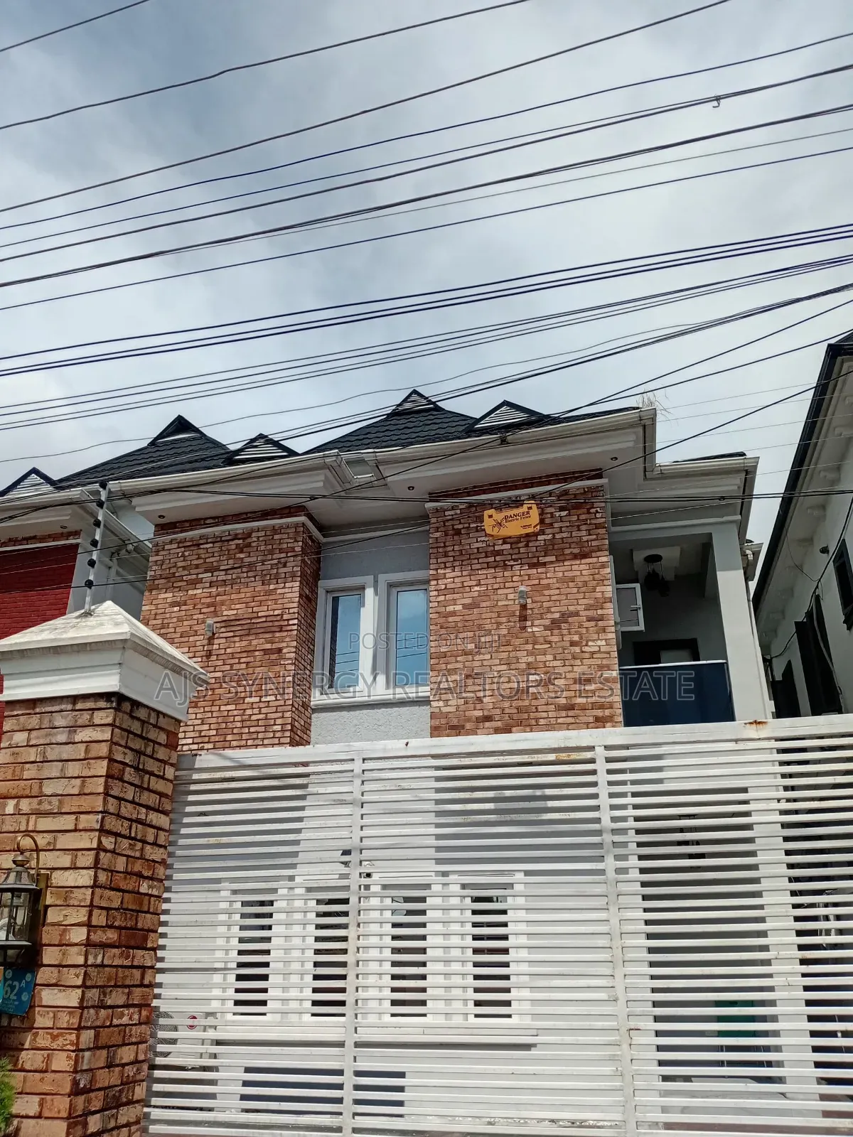 Furnished 5bdrm Duplex in Osapa london for sale