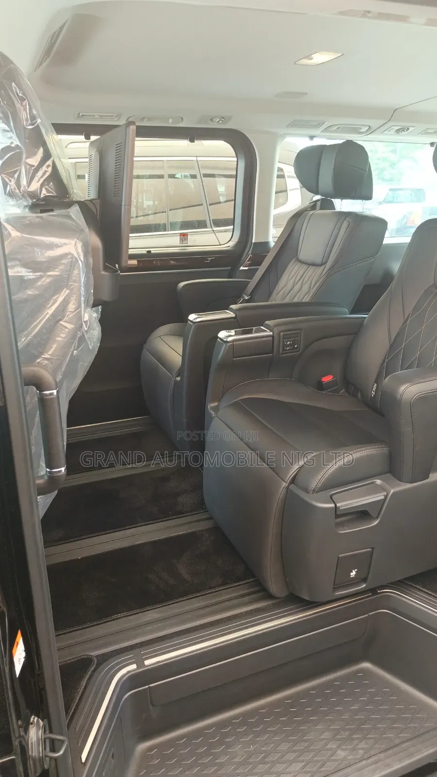 New Toyota Granvia 2026 Black